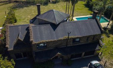 Casa en venta - 4 dormitorios 4 baños - 370mts2 - Manuel B. Gonnet