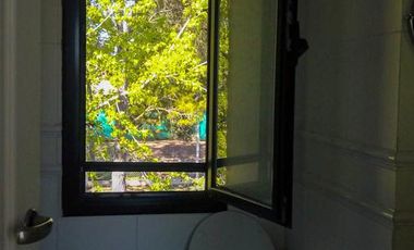 Casa en venta - 4 dormitorios 4 baños - 370mts2 - Manuel B. Gonnet