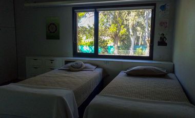 Casa en venta - 4 dormitorios 4 baños - 370mts2 - Manuel B. Gonnet