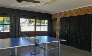 Casa en venta - 4 dormitorios 4 baños - 370mts2 - Manuel B. Gonnet