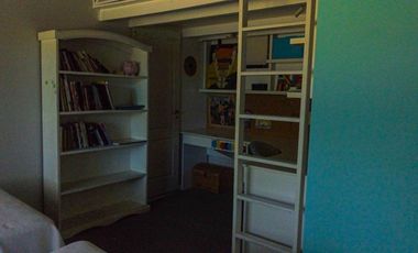 Casa en venta - 4 dormitorios 4 baños - 370mts2 - Manuel B. Gonnet