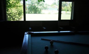 Casa en venta - 4 dormitorios 4 baños - 370mts2 - Manuel B. Gonnet