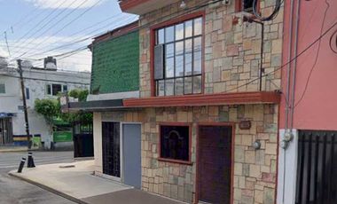 Casa en venta cercana a Plaza las Torres, Guadalajara