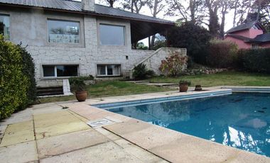 Venta  casa  Sierra de los Padres. Toma menor Valor !