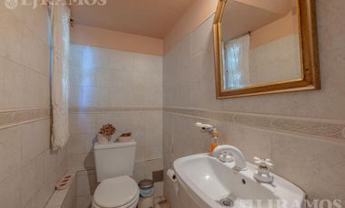 CASA CON DOBLE LOTE EN EL BARRIO CERRADO LA CHACRA, EN SAN FERNANDO