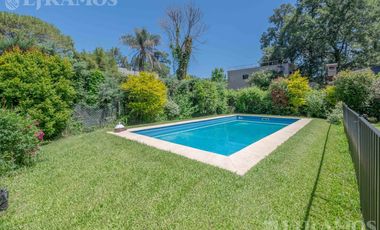 CASA CON DOBLE LOTE EN EL BARRIO CERRADO LA CHACRA, EN SAN FERNANDO
