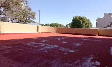 PH en venta - 3 Dormitorios 2 Baños - 223Mts2 - Caseros