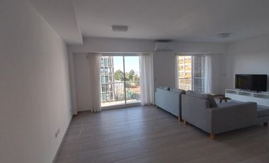 Departamento en Venta de 2 ambientes en Olivos con cochera y balcón