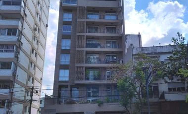 Departamento en Venta de 2 ambientes en Olivos con cochera y balcón