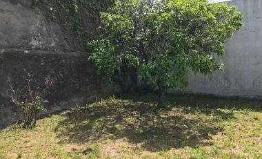 Casa en venta - 3 Dormitorios 1 Baño - 200 mts2 - La Plata