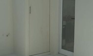 Dúplex en venta - 2 dormitorios 1 baño - cochera - 83mts2 - Los Hornos, La Plata