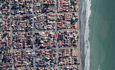 Departamento en venta - 2 dormitorios 1 baño - Cochera - 74 mts2 - Mar Del Tuyú