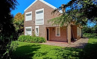 CASA EN VENTA 5 AMBIENTES EN LOS CARDALES COUNTRY CLUB