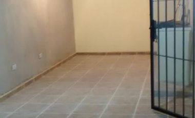 Casa en venta - 2 Dormitorios 1 Baño - Cochera - 370Mts2 - San Jorge, Villa Elisa, La Plata