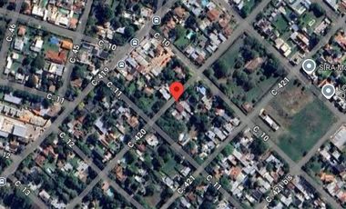 Casa en venta - 2 Dormitorios 1 Baño - Cochera - 370Mts2 - San Jorge, Villa Elisa, La Plata