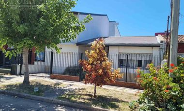 Casa en Luis Guillon