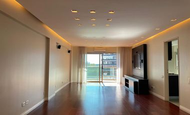 3 ambientes con dependencia y 2 cocheras en las cañitas. EN VENTA!