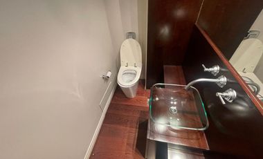 3 ambientes con dependencia y 2 cocheras en las cañitas. EN VENTA!