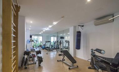 3 ambientes con dependencia y 2 cocheras en las cañitas. EN VENTA!