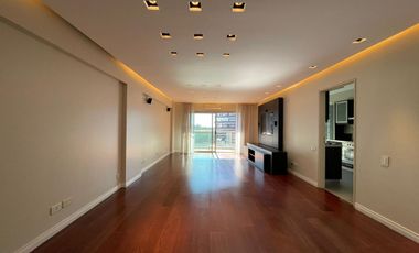 3 ambientes con dependencia y 2 cocheras en las cañitas. EN VENTA!