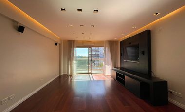 3 ambientes con dependencia y 2 cocheras en las cañitas. EN VENTA!