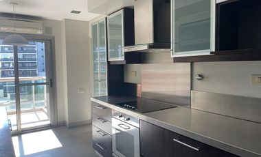 3 ambientes con dependencia y 2 cocheras en las cañitas. EN VENTA!