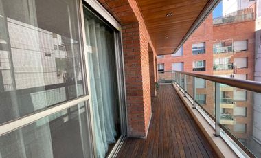 3 ambientes con dependencia y 2 cocheras en las cañitas. EN VENTA!