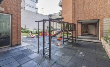 3 ambientes con dependencia y 2 cocheras en las cañitas. EN VENTA!