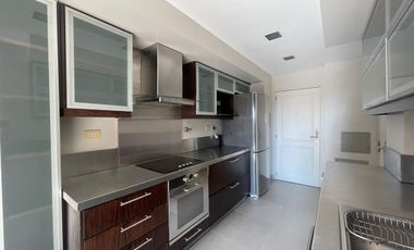 3 ambientes con dependencia y 2 cocheras en las cañitas. EN VENTA!