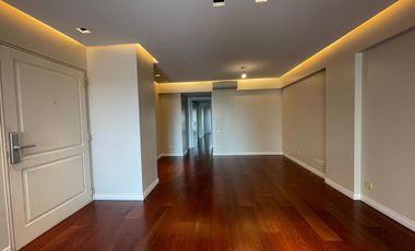 3 ambientes con dependencia y 2 cocheras en las cañitas. EN VENTA!