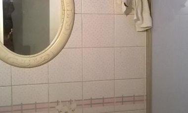 Casa en venta - 2 Dormitorios 2 Baño - 671mts2 - City Bell