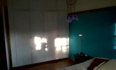 Casa en venta - 2 Dormitorios 2 Baño - 671mts2 - City Bell