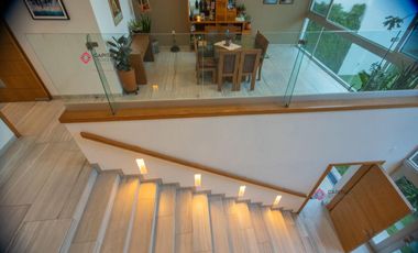 Casa de lujo en venta moderna con alberca,El Palomar sección bosques Sur