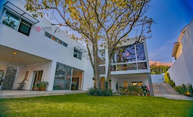 Casa de lujo en venta moderna con alberca,El Palomar sección bosques Sur