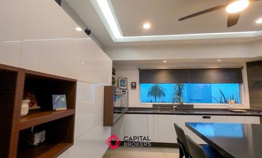 Casa de lujo en venta moderna con alberca,El Palomar sección bosques Sur