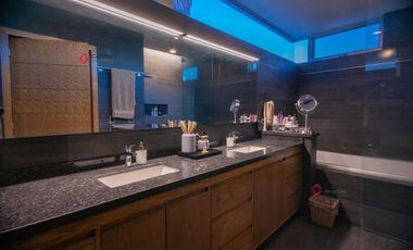 Casa de lujo en venta moderna con alberca,El Palomar sección bosques Sur