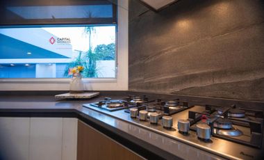 Casa de lujo en venta moderna con alberca,El Palomar sección bosques Sur