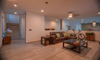 Casa de lujo en venta moderna con alberca,El Palomar sección bosques Sur