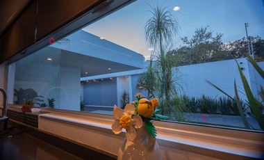 Casa de lujo en venta moderna con alberca,El Palomar sección bosques Sur