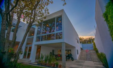 Casa de lujo en venta moderna con alberca,El Palomar sección bosques Sur