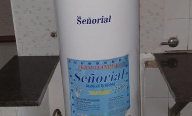 Casa en venta - 3 Dormitorios 4 Baños - 330 mts 2 - Villa Elisa