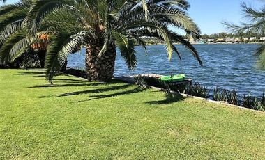 4 DORMITORIOS, ESCRITORIO Y AREA SERVICIO. YA ESCRITURADA.