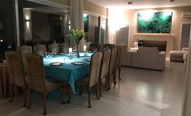 4 DORMITORIOS, ESCRITORIO Y AREA SERVICIO. YA ESCRITURADA.