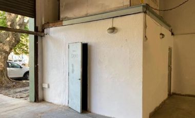 Depósito venta 1 ambiente 1 baño  14x40 mts - 560 mts 2 totales - La Plata