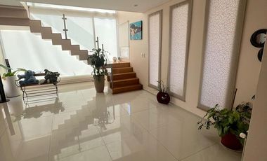 CASA EN VENTA BARRIO DON JOAQUIN - OPORTUNIDAD