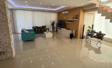 CASA EN VENTA BARRIO DON JOAQUIN - OPORTUNIDAD