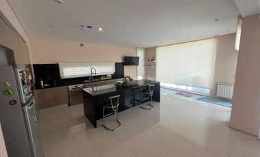 CASA EN VENTA BARRIO DON JOAQUIN - OPORTUNIDAD