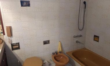 Casa en venta - 3 dormitorios 3 baños - cochera - 180mts2  - Tolosa