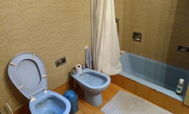 Casa en venta - 3 dormitorios 3 baños - cochera - 180mts2  - Tolosa