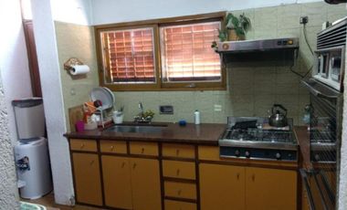 Casa en venta - 3 dormitorios 3 baños - cochera - 180mts2  - Tolosa